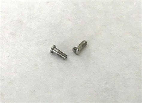 ray ban sunglass screws